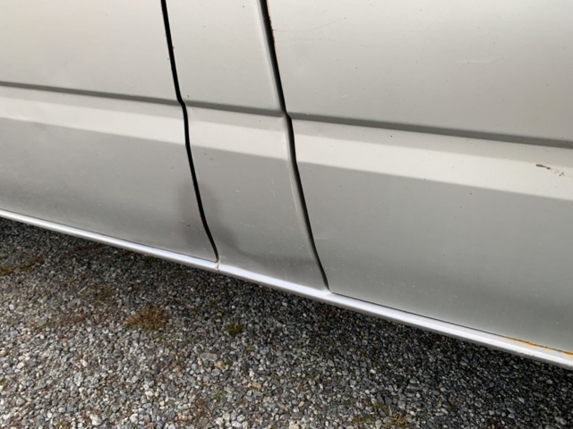 940358-17 Ford Transit T330 2.4 TDE -2003