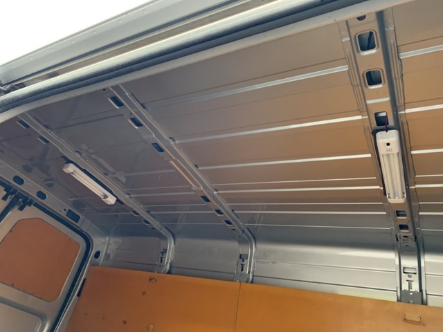 940358-32 Ford Transit T330 2.4 TDE -2003