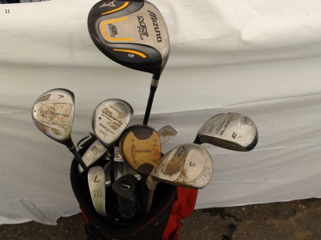 949239-1 Golf equipment mixed wood and iron clubs with bag, various brands