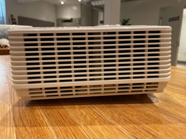 944095-5 Projector Mitsubishi VLT-XD560LP