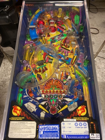 946387-4 Pinball game Radical
