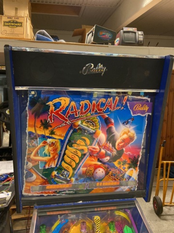 946387-5 Pinball game Radical