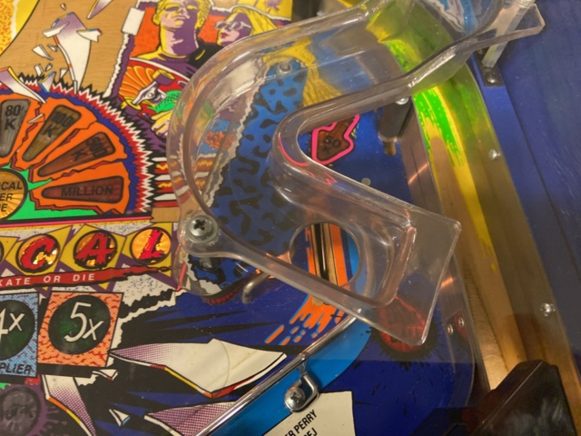 946387-8 Pinball game Radical