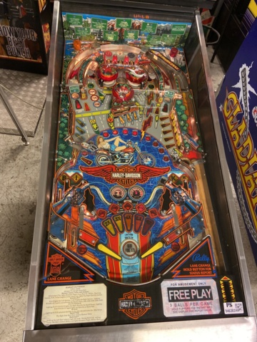 946383-4 Pinball Harley Davidson