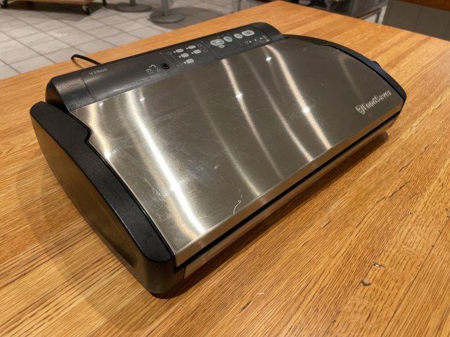 944100-1 Vacuum packer Foodsaver V2860