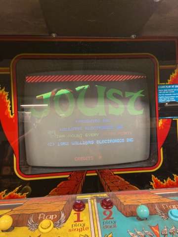 946402-6 Arcade game Joust