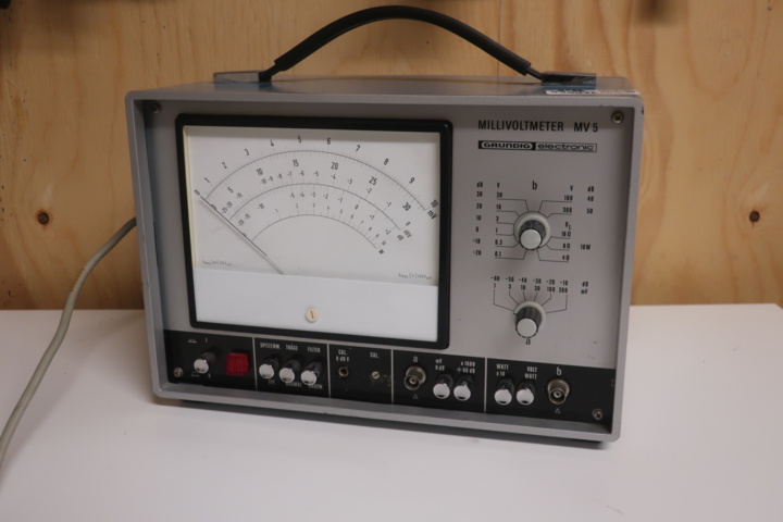 933978-1 Millvoltmeter MV5, Grundig Electronics