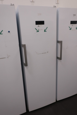 934042-1 Refrigerator, BEKO