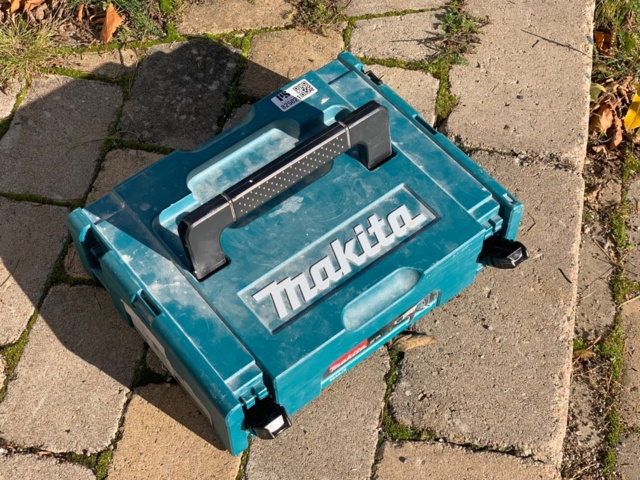 825021-2 Automatic screwdriver Makita 6842