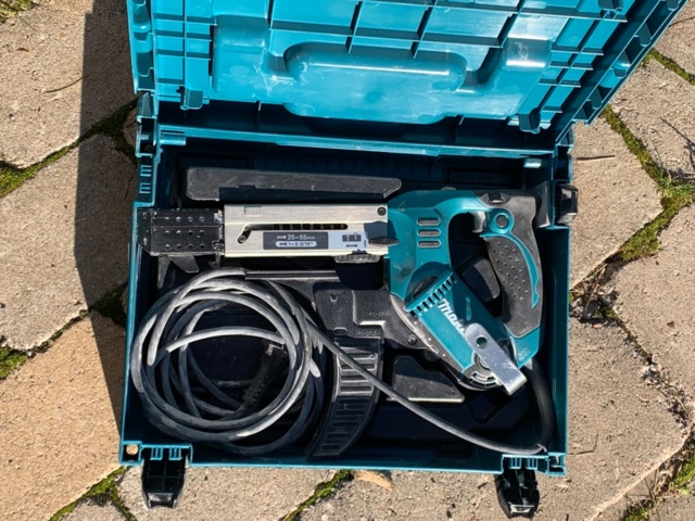 825021-1 Automatic screwdriver Makita 6842