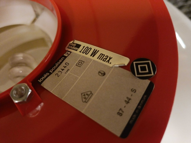 887684-6 Design table lamp Louis Poulsen PH 80