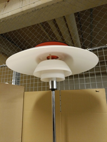 887685-3 Design floor lamp Louis Poulsen PH