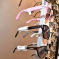949280-5 43 pairs of sunglasses - FAMOUS BRANDS