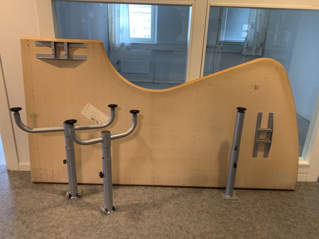 940387-2 Desk Edsbyn