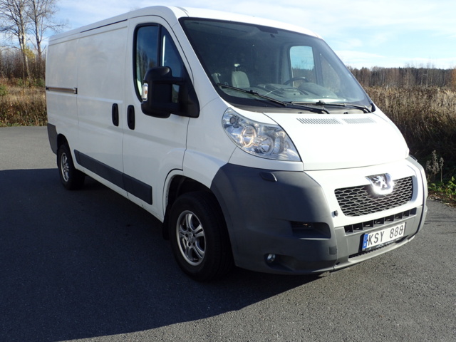 861996-3 Peugeot Boxer Van 330 2.2 HDi - 2010