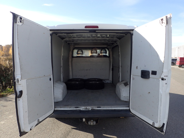 861996-63 Peugeot Boxer Van 330 2.2 HDi - 2010