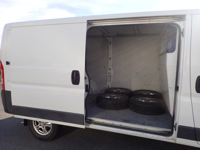 861996-71 Peugeot Boxer Van 330 2.2 HDi - 2010