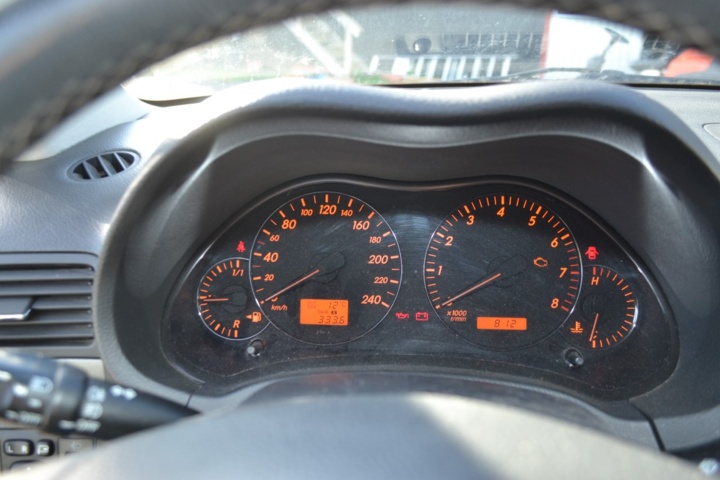 943821-13 Toyota Avensis Kombi 1.8 VVT-i - 2005