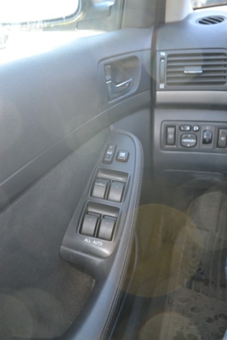 943821-17 Toyota Avensis Kombi 1.8 VVT-i - 2005