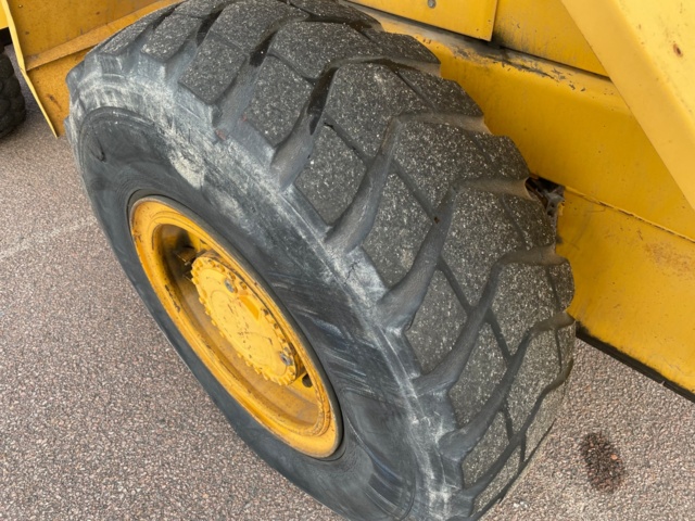 768183-11 Loader Volvo L70