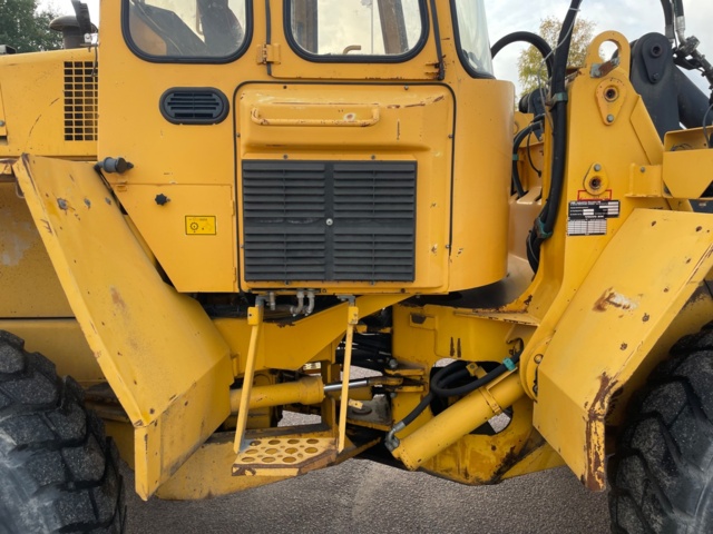 768183-17 Loader Volvo L70