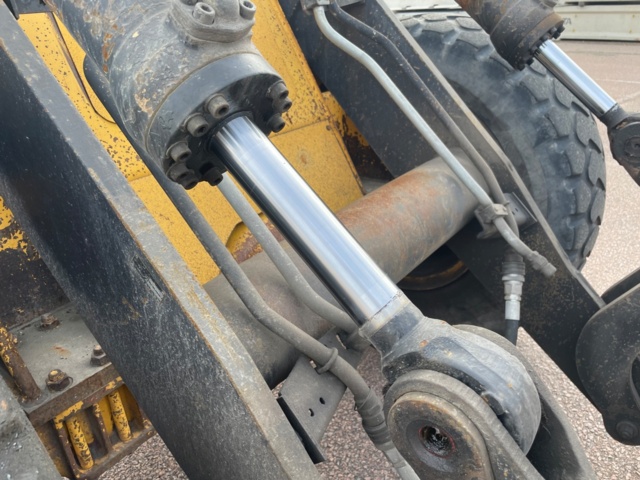 768183-20 Loader Volvo L70