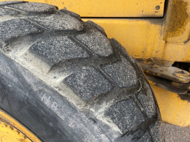 768183-34 Loader Volvo L70