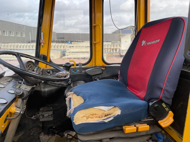 768183-56 Loader Volvo L70