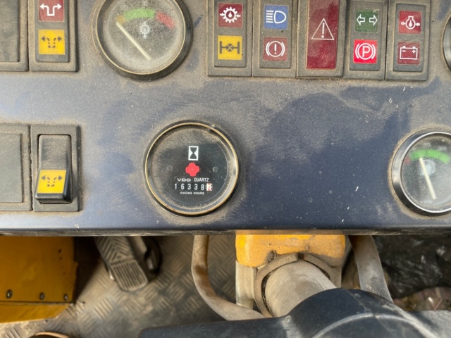 768183-60 Loader Volvo L70