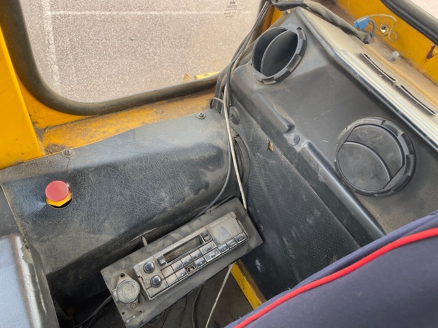 768183-64 Loader Volvo L70