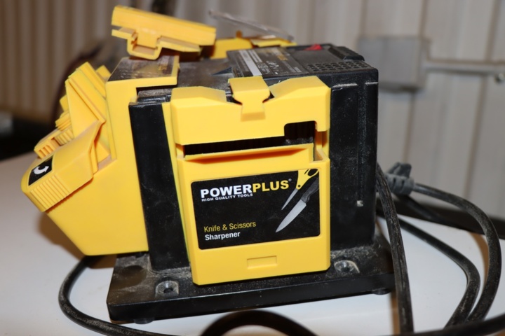930572-3 Powerplus multi-function sharpener