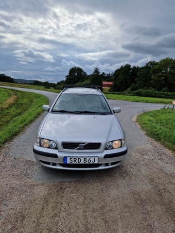 950732-2 Volvo V40 1.9 D -2004