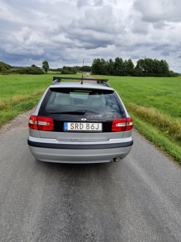 950732-5 Volvo V40 1.9 D -2004