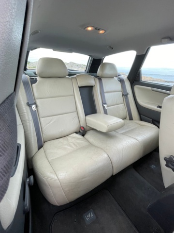 950732-32 Volvo V40 1.9 D -2004