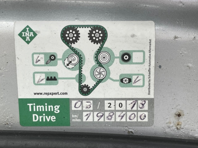 950732-24 Volvo V40 1.9 D -2004