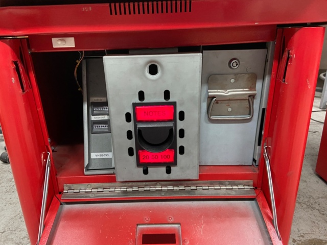 946421-6 Slot machine Silverball