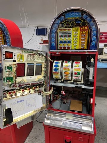 946419-4 Slot machine Silverball