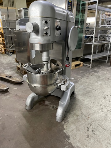 686762-1 Hobart mixing machine 40 liters. Including hook, wing, whisk