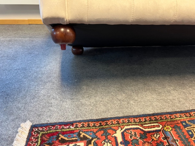 950829-12 Sofa Chesterfield 3-seater