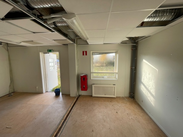 906970-23 20 husmoduler - fd. förskola t.o.m 2021, totalt ca 850 m2 i två plan
