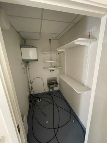 906970-27 20 husmoduler - fd. förskola t.o.m 2021, totalt ca 850 m2 i två plan