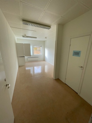 906970-41 20 husmoduler - fd. förskola t.o.m 2021, totalt ca 850 m2 i två plan
