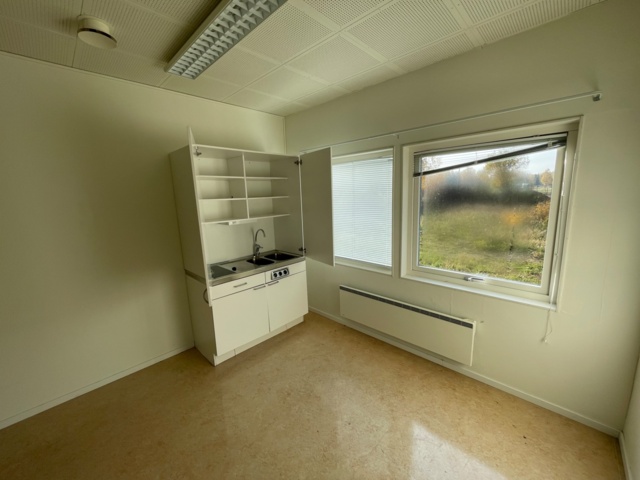 906970-44 20 husmoduler - fd. förskola t.o.m 2021, totalt ca 850 m2 i två plan