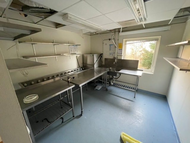 906970-48 20 husmoduler - fd. förskola t.o.m 2021, totalt ca 850 m2 i två plan