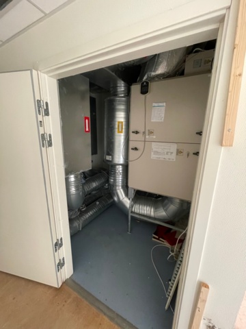 906970-59 20 husmoduler - fd. förskola t.o.m 2021, totalt ca 850 m2 i två plan