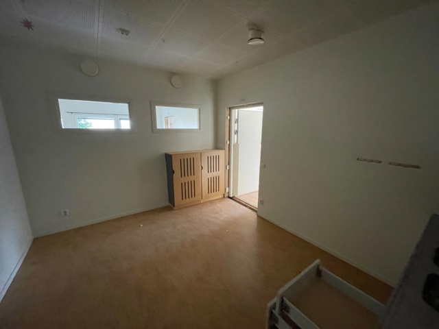 906970-64 20 husmoduler - fd. förskola t.o.m 2021, totalt ca 850 m2 i två plan