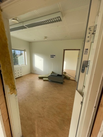 906970-75 20 husmoduler - fd. förskola t.o.m 2021, totalt ca 850 m2 i två plan