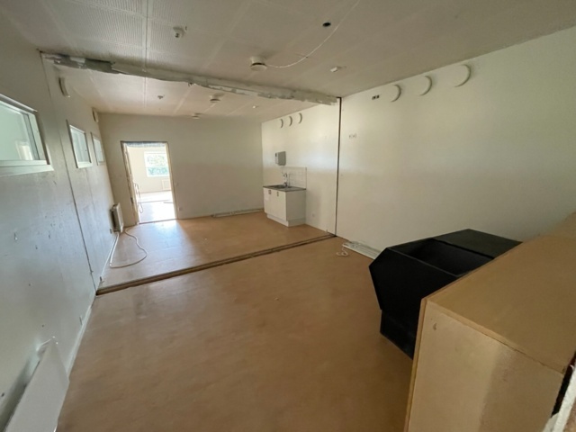 906970-89 20 husmoduler - fd. förskola t.o.m 2021, totalt ca 850 m2 i två plan