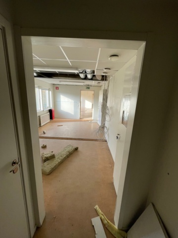 906970-95 20 husmoduler - fd. förskola t.o.m 2021, totalt ca 850 m2 i två plan