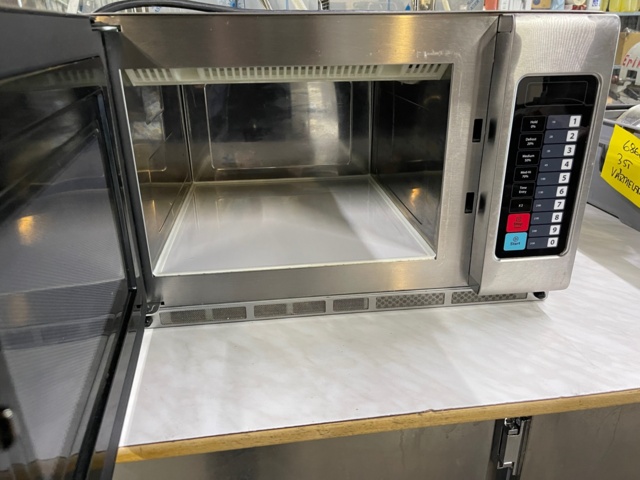 686767-2 Restaurant microphone 2100W- Tested, works